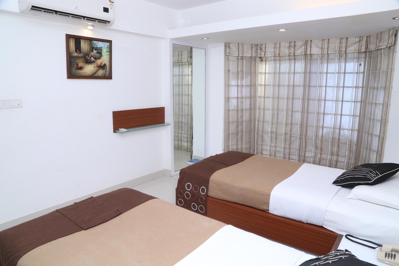 Terrace Gardens Bed & Breakfast Bangalore Exterior photo